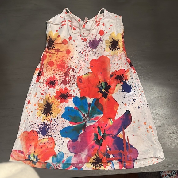 Floral dress - Picture 2 of 3